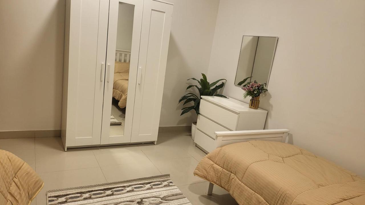 متكاملة Vip غرفتين وجلسة خارجية Apartment *