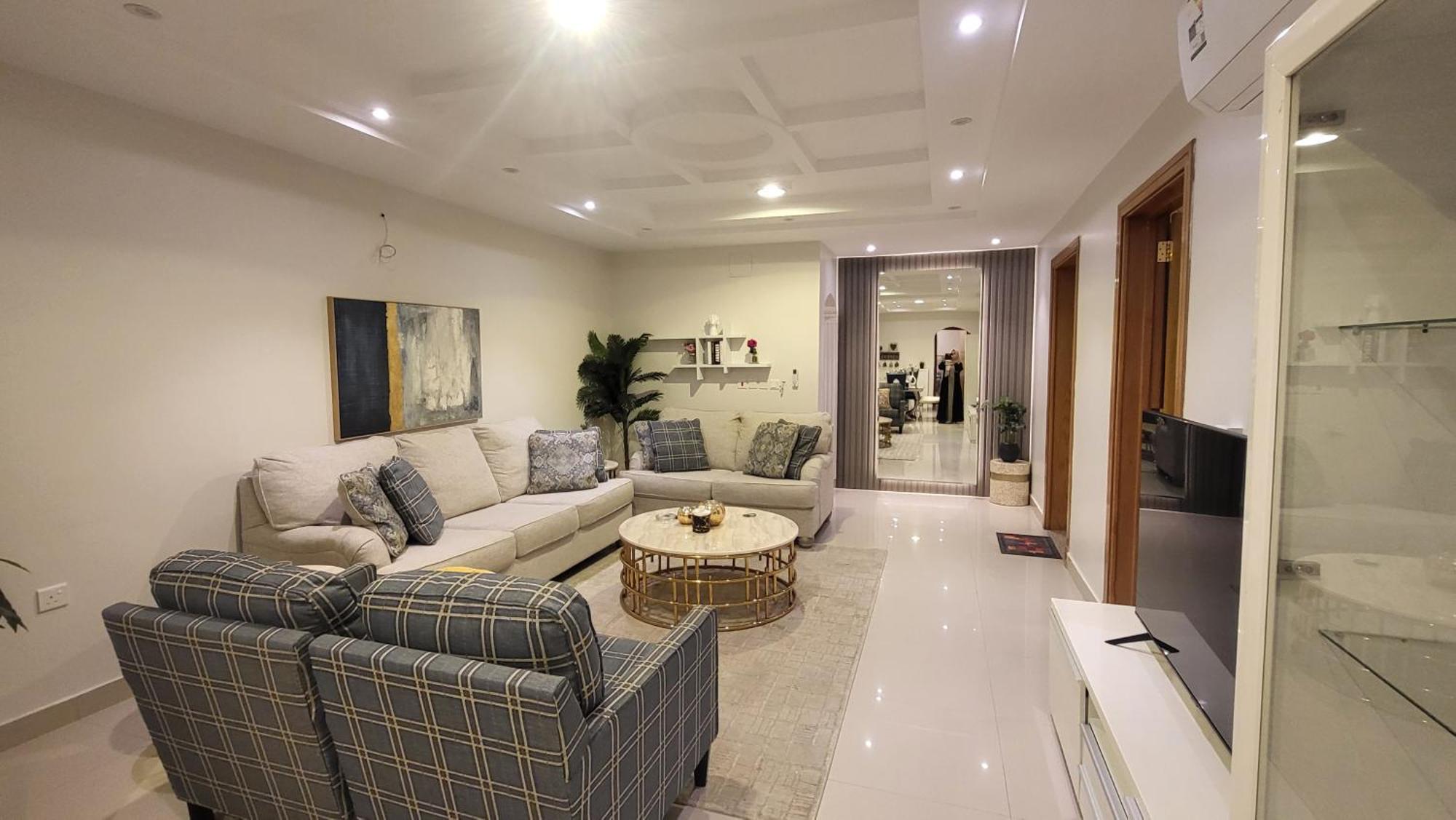 متكاملة Vip غرفتين وجلسة خارجية Apartment *