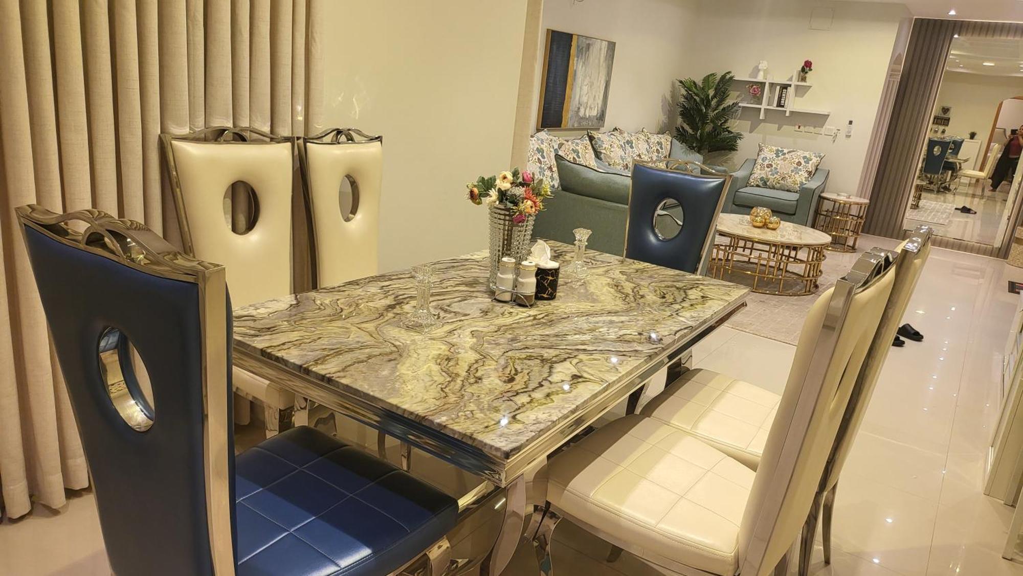 متكاملة Vip غرفتين وجلسة خارجية Apartment *